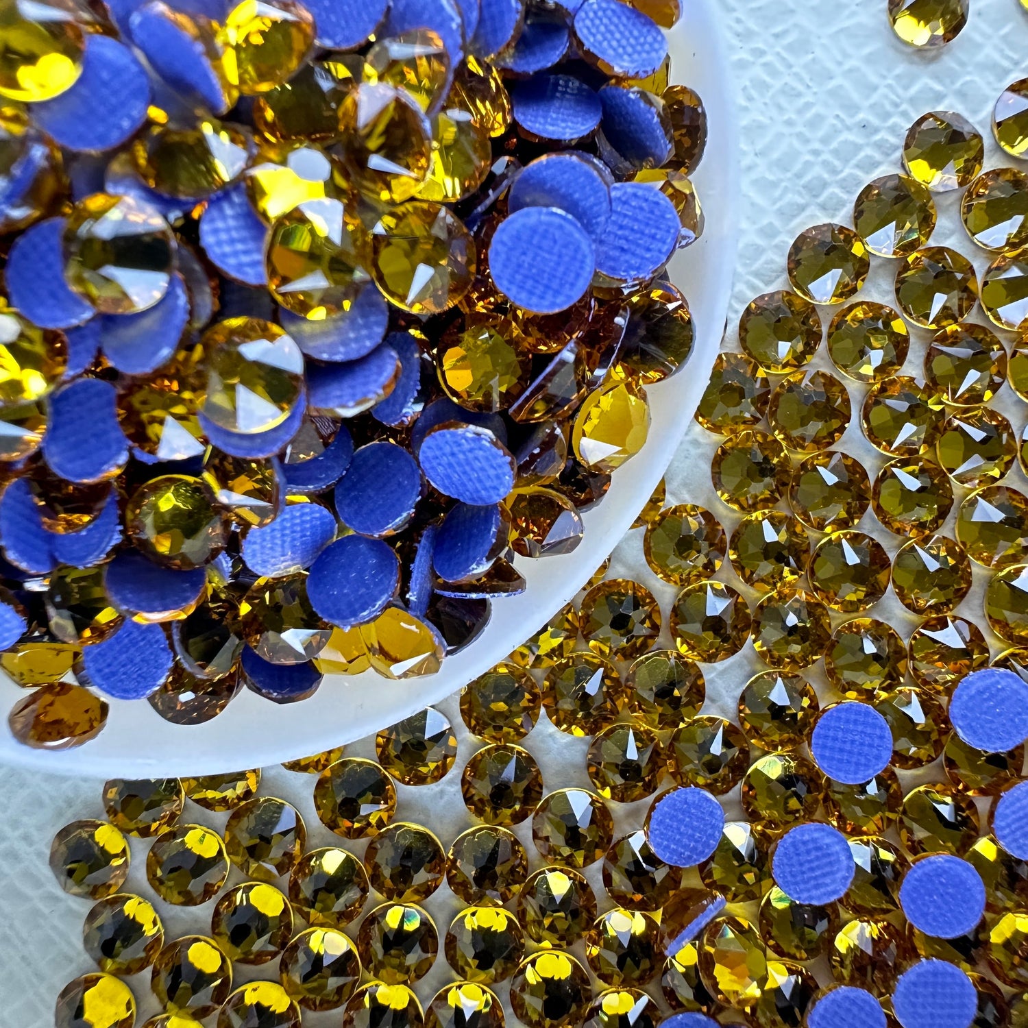 2088 16 Cut Hotfix Rhinestone