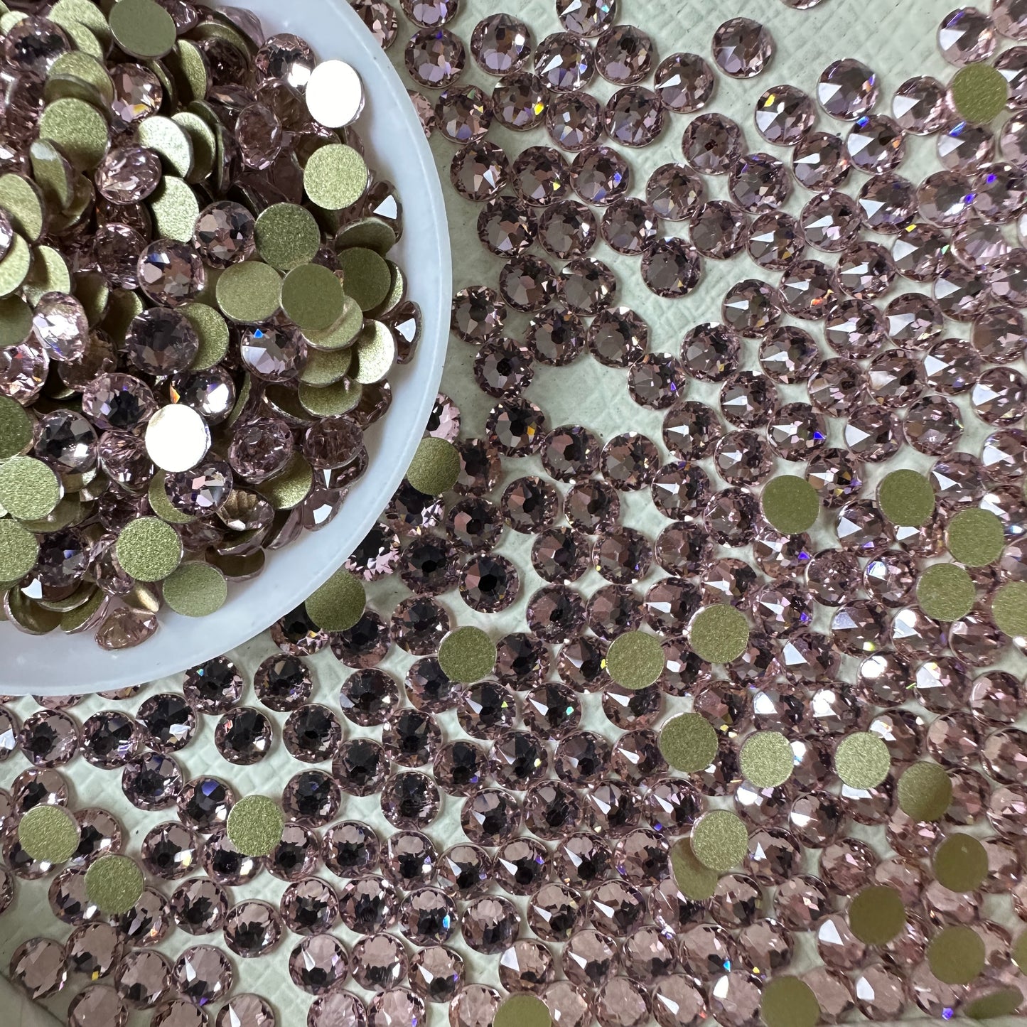 2088 Eco-Friendly Nickel-Free Crystal Non-Hotfix Flat Back Rhinestone Loose 16 Facets Shoes Hat Bags Nail Art