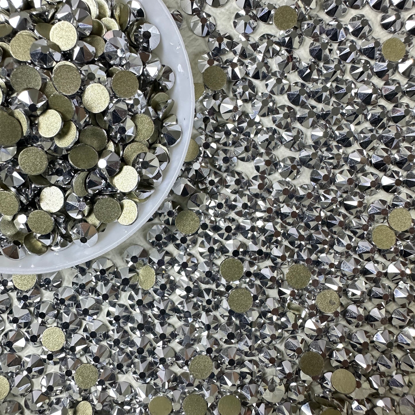 2088 Eco-Friendly Nickel-Free Crystal Non-Hotfix Flat Back Rhinestone Loose 16 Facets Shoes Hat Bags Nail Art