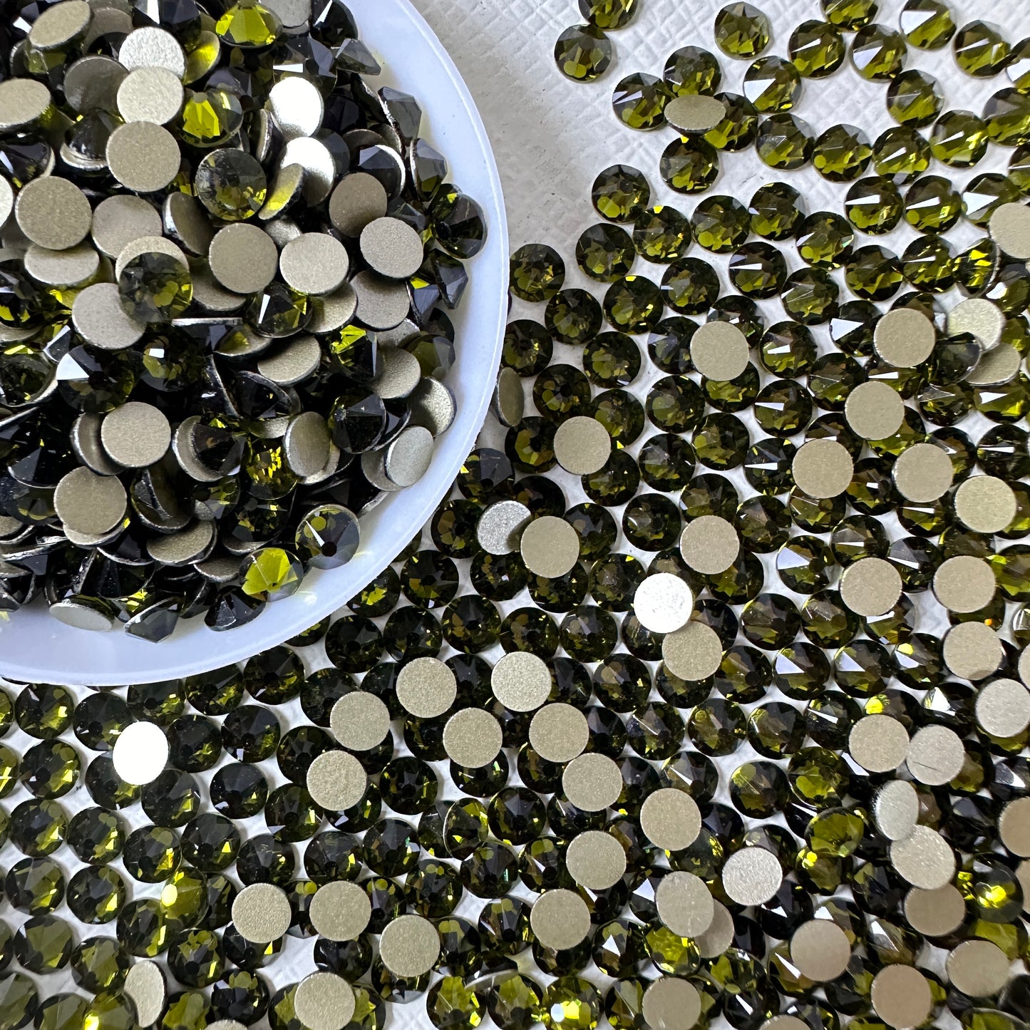 2088 Eco-Friendly Nickel-Free Crystal Non-Hotfix Flat Back Rhinestone Loose 16 Facets Shoes Hat Bags Nail Art