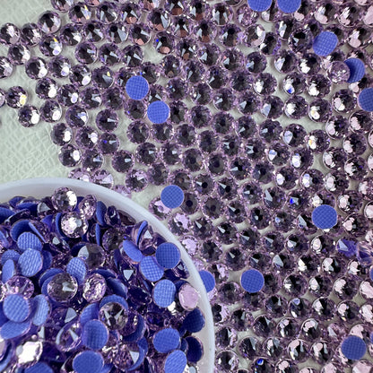 Dazzling Bright Wholesale 1440pcs 16 Facets Normal Color Hot-Fix Flat Back Glass Crystal Rhinestones Nail Art DIY Crafting