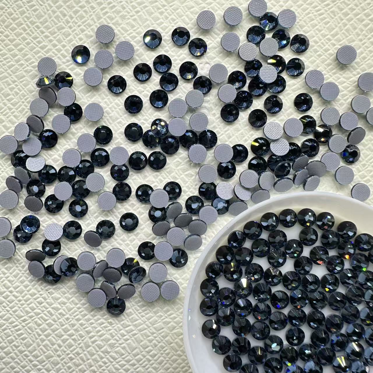 SS6-SS20 Bulk High Quality Crystal Glass Hotfix Rhinestone Wholesale Flatback Rhinestones for Bags Nail Art & Garment