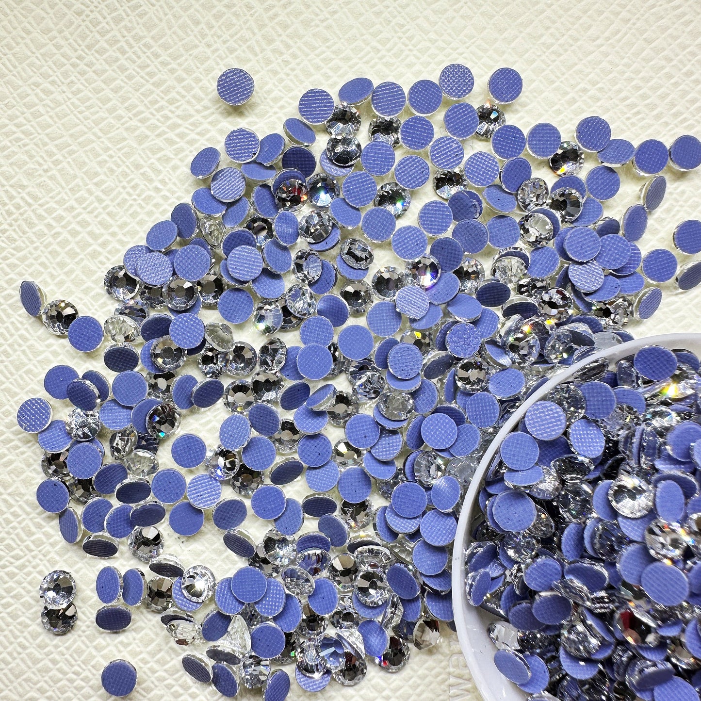 SS6-SS20 Bulk High Quality Crystal Glass Hotfix Rhinestone Wholesale Flatback Rhinestones for Bags Nail Art & Garment
