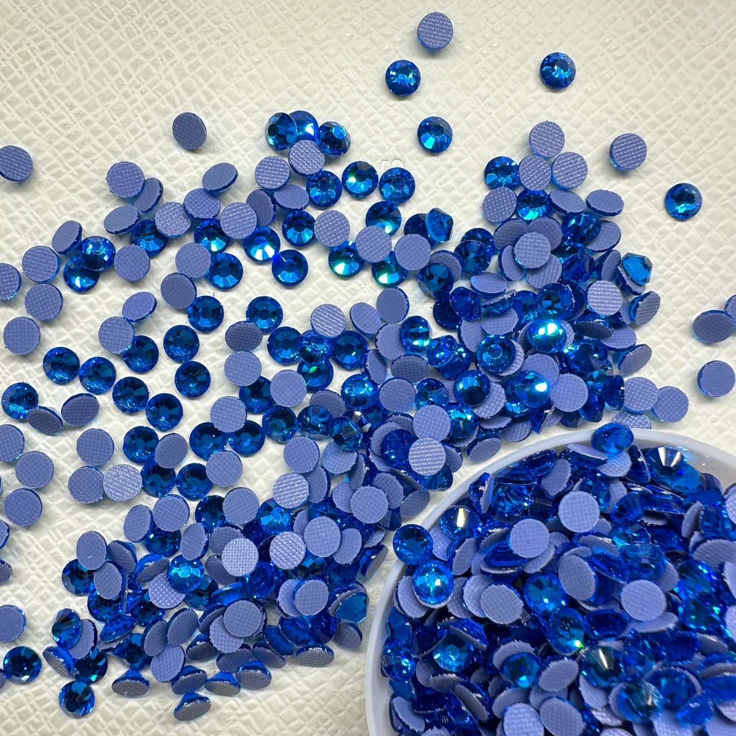 SS6-SS20 Bulk High Quality Crystal Glass Hotfix Rhinestone Wholesale Flatback Rhinestones for Bags Nail Art & Garment