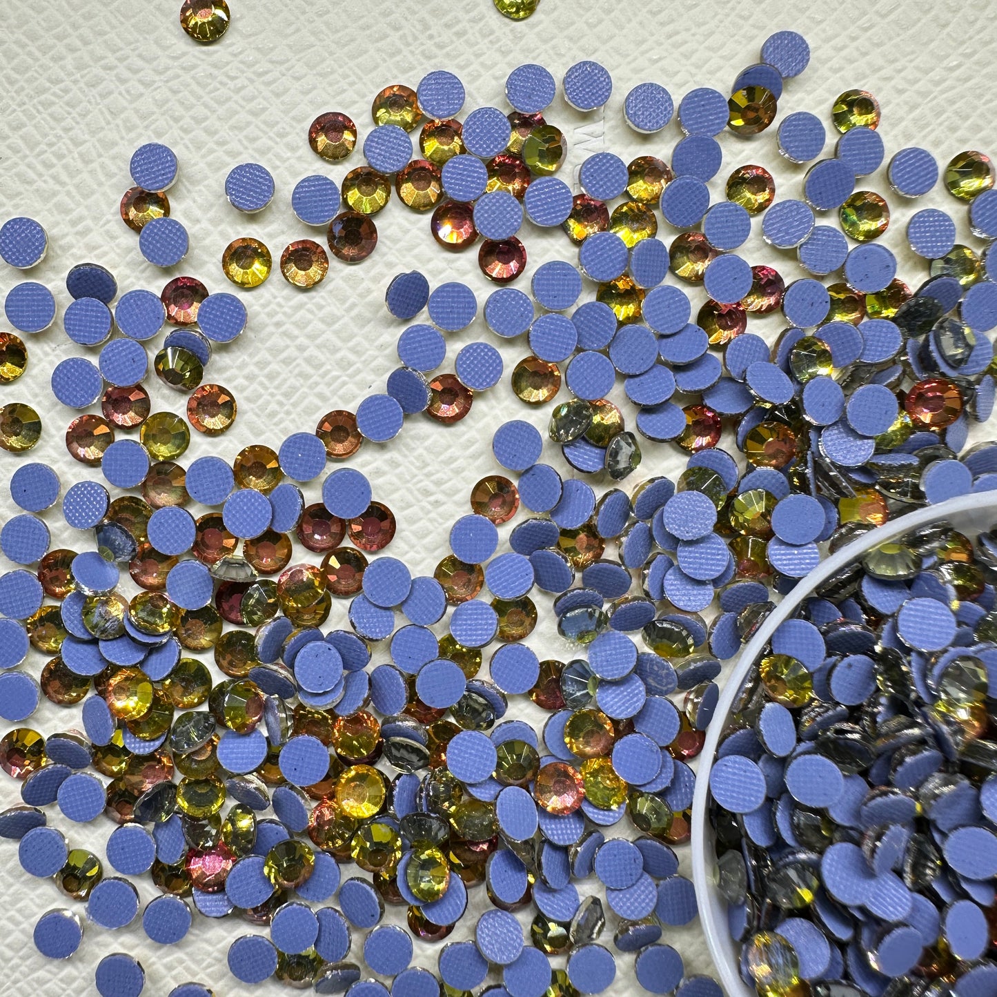SS6-SS20 Bulk High Quality Crystal Glass Hotfix Rhinestone Wholesale Flatback Rhinestones for Bags Nail Art & Garment