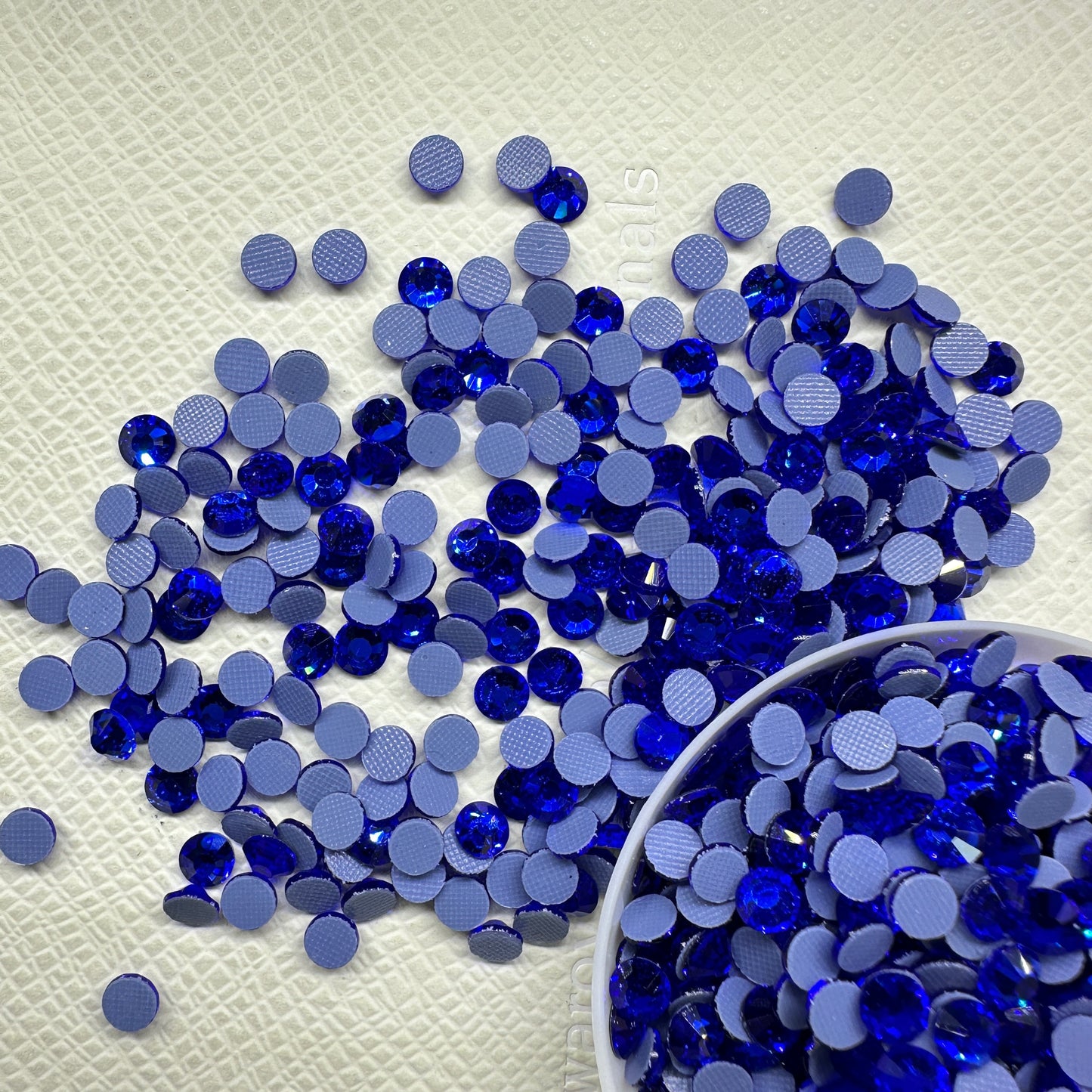 SS6-SS20 Bulk High Quality Crystal Glass Hotfix Rhinestone Wholesale Flatback Rhinestones for Bags Nail Art & Garment