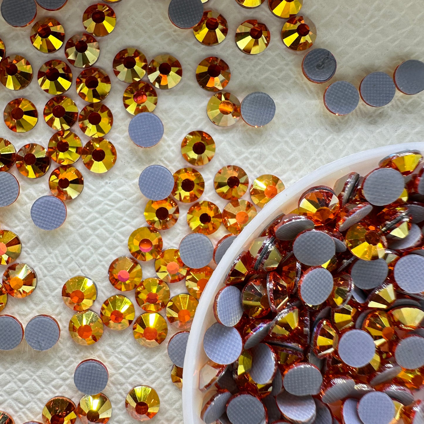 SS6-SS20 Bulk High Quality Crystal Glass Hotfix Rhinestone Wholesale Flatback Rhinestones for Bags Nail Art & Garment