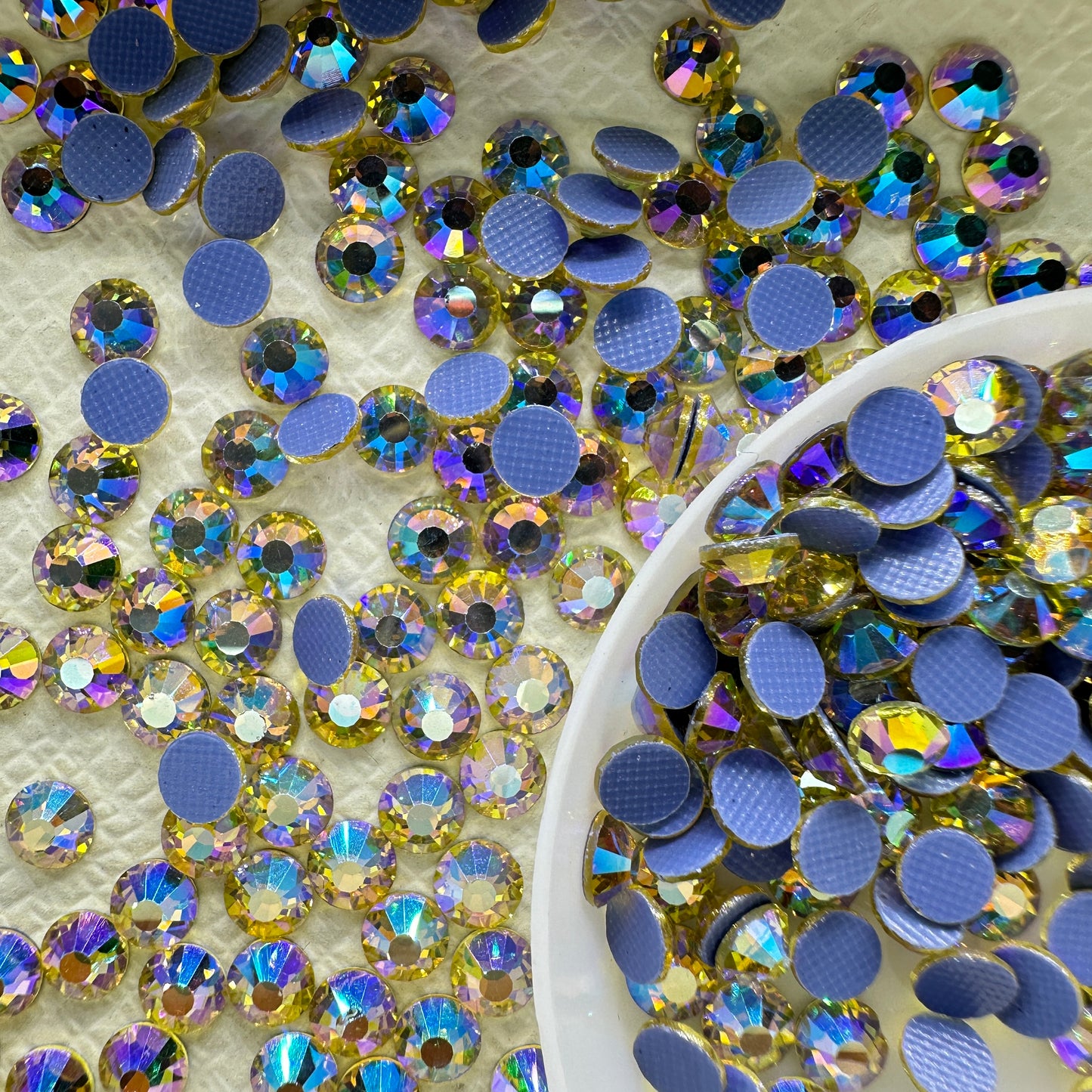 SS6-SS20 Bulk High Quality Crystal Glass Hotfix Rhinestone Wholesale Flatback Rhinestones for Bags Nail Art & Garment