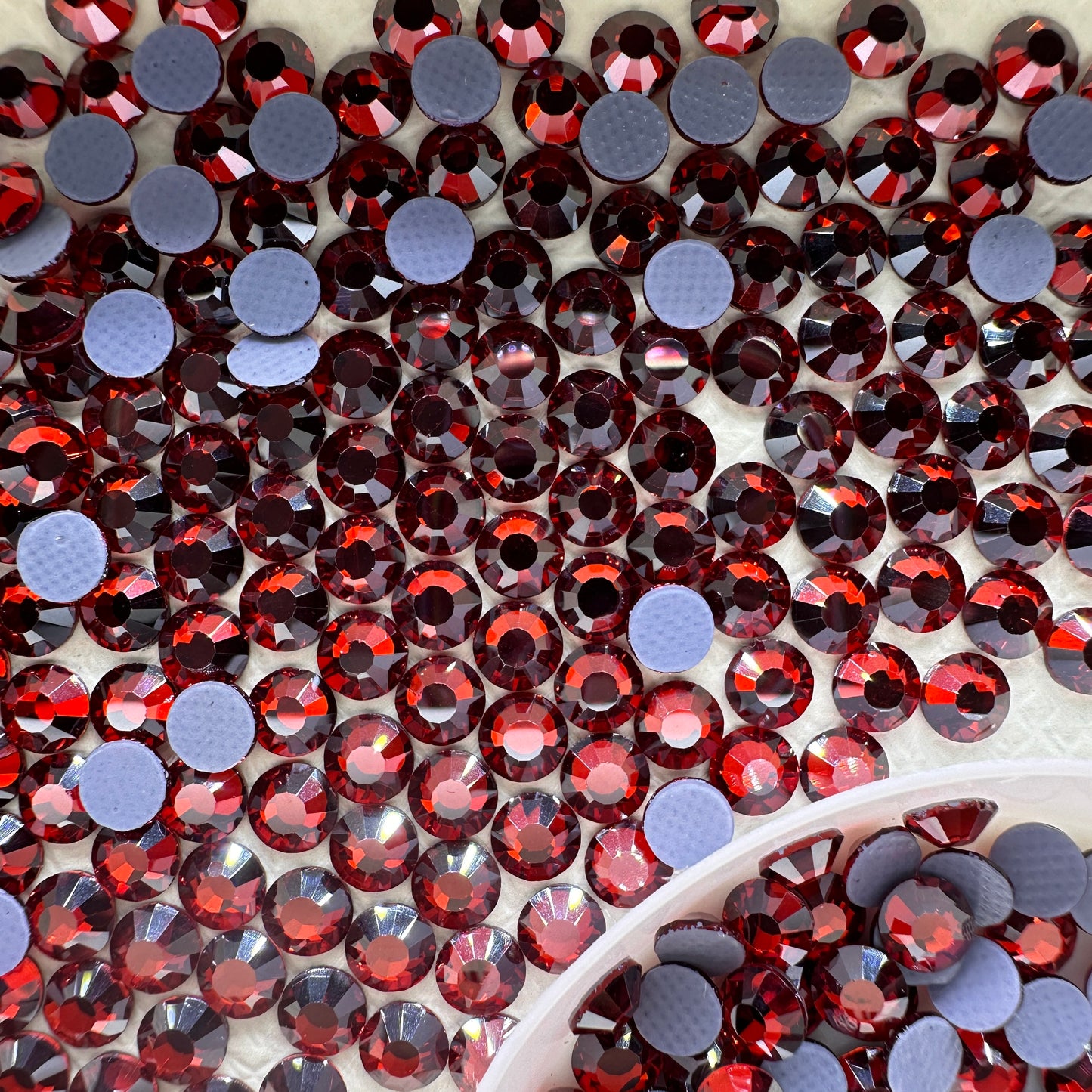 SS6-SS20 Bulk High Quality Crystal Glass Hotfix Rhinestone Wholesale Flatback Rhinestones for Bags Nail Art & Garment